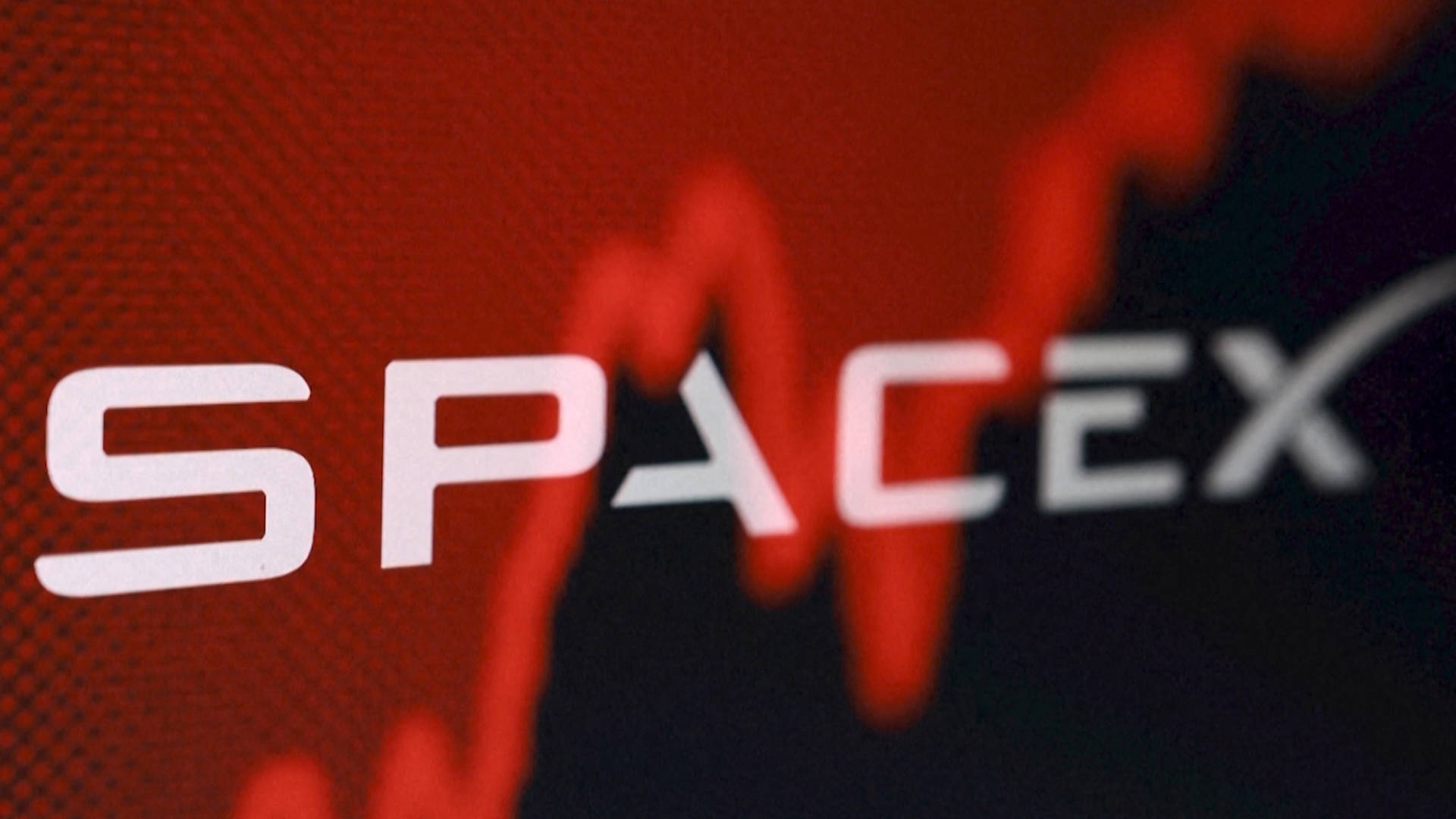Musk Poised to Become World’s First Trillionaire as SpaceX Goes Public