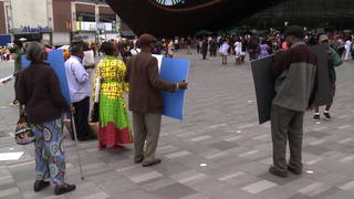 H13 hillary protest