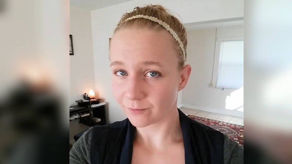 H11 reality winner plea deal
