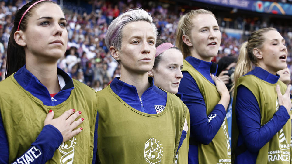El equipo de fútbol femenino de EE.UU. remitirá a mediación una demanda por discriminación ...