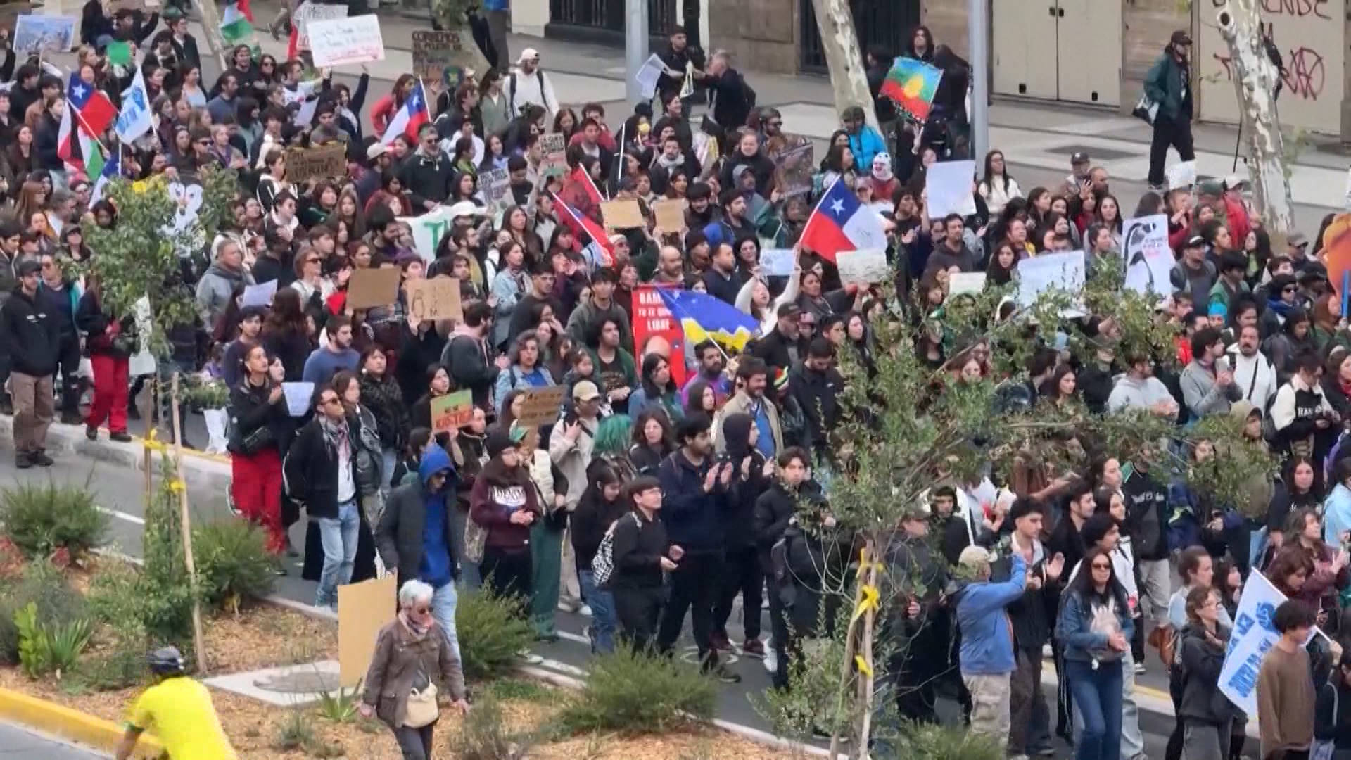 Am Weltwassertag protestieren Chilenen gegen Präsident Kasts Rückschritte ...