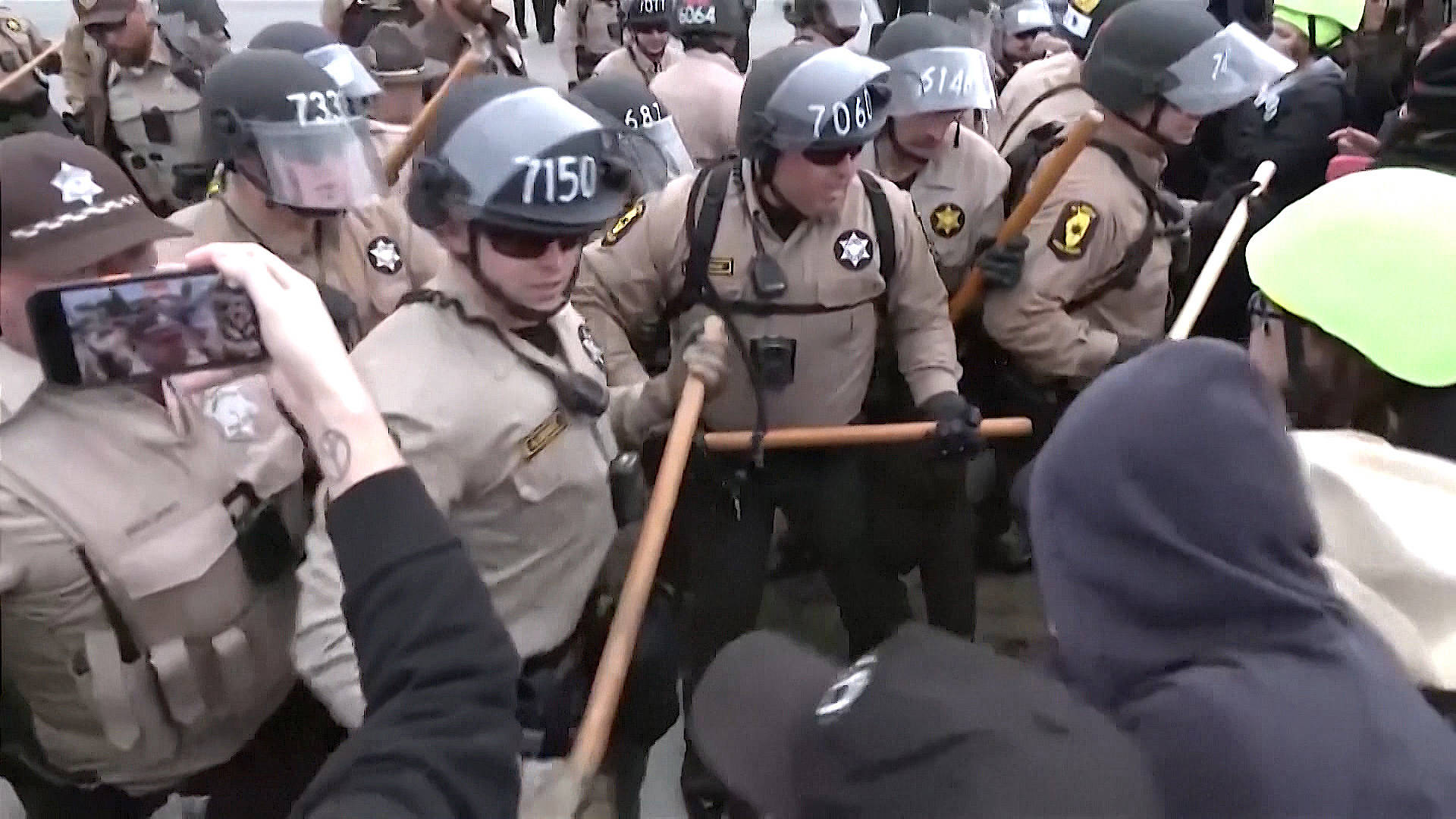 Chicago Orders Local Law Enforcement to Probe Illegal Activity by Federal Immigration Agents