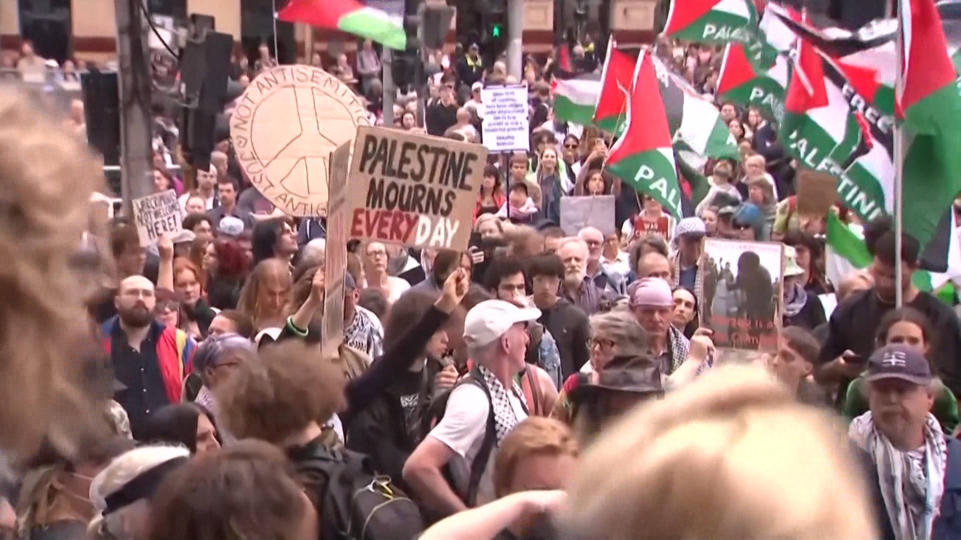 Thousands Protest as Israeli President Isaac Herzog Visits Sydney, Australia
