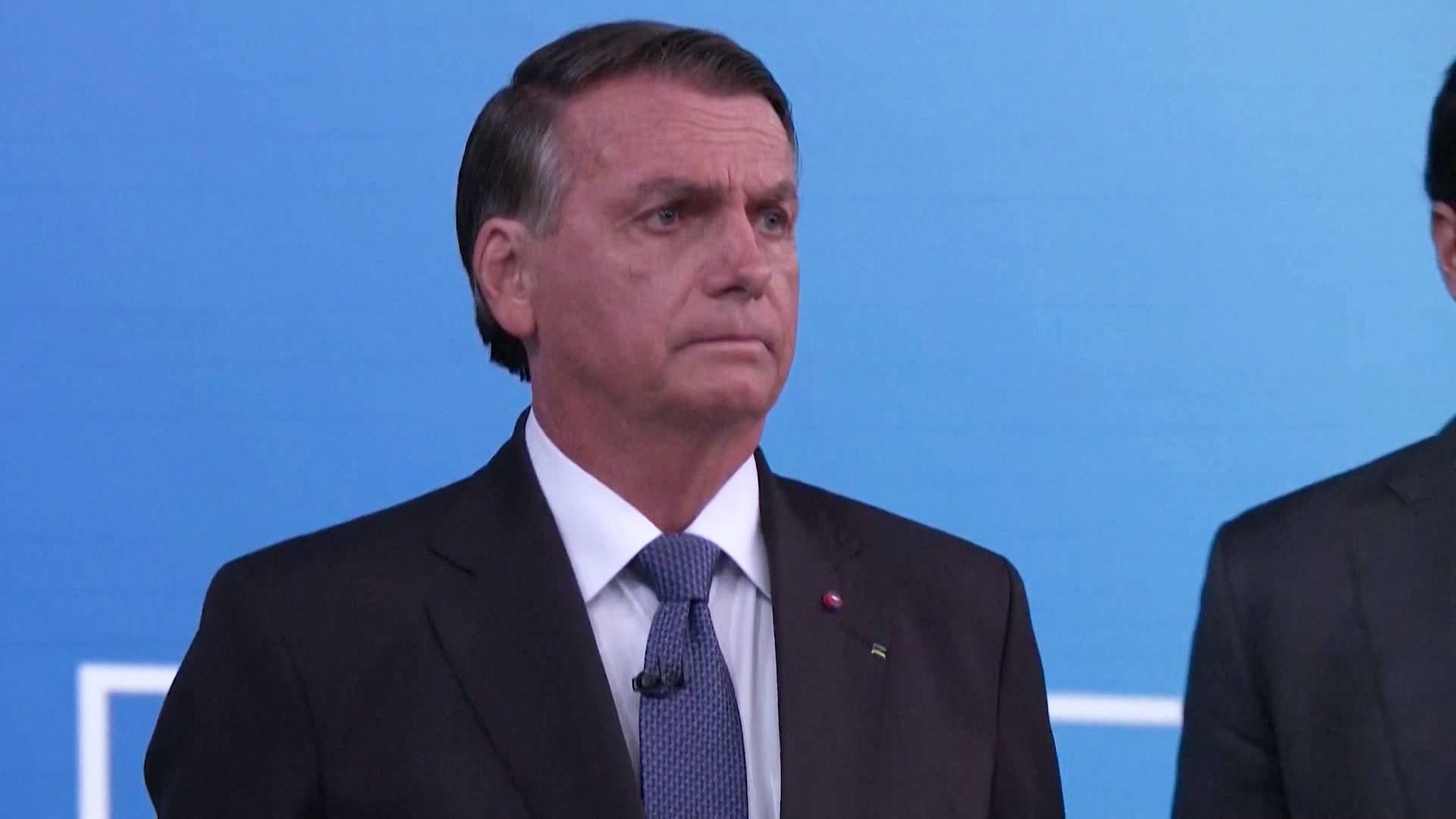 Democrats urge Biden to revoke Jair Bolsonaro’s visa, while Lula accuses the military of aiding the January 8 rebels in Brazil.