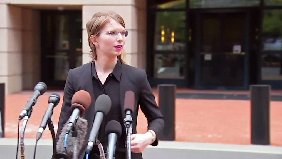 H10 judge orders immediate release of us army whistleblower chelsea manning after year in jail