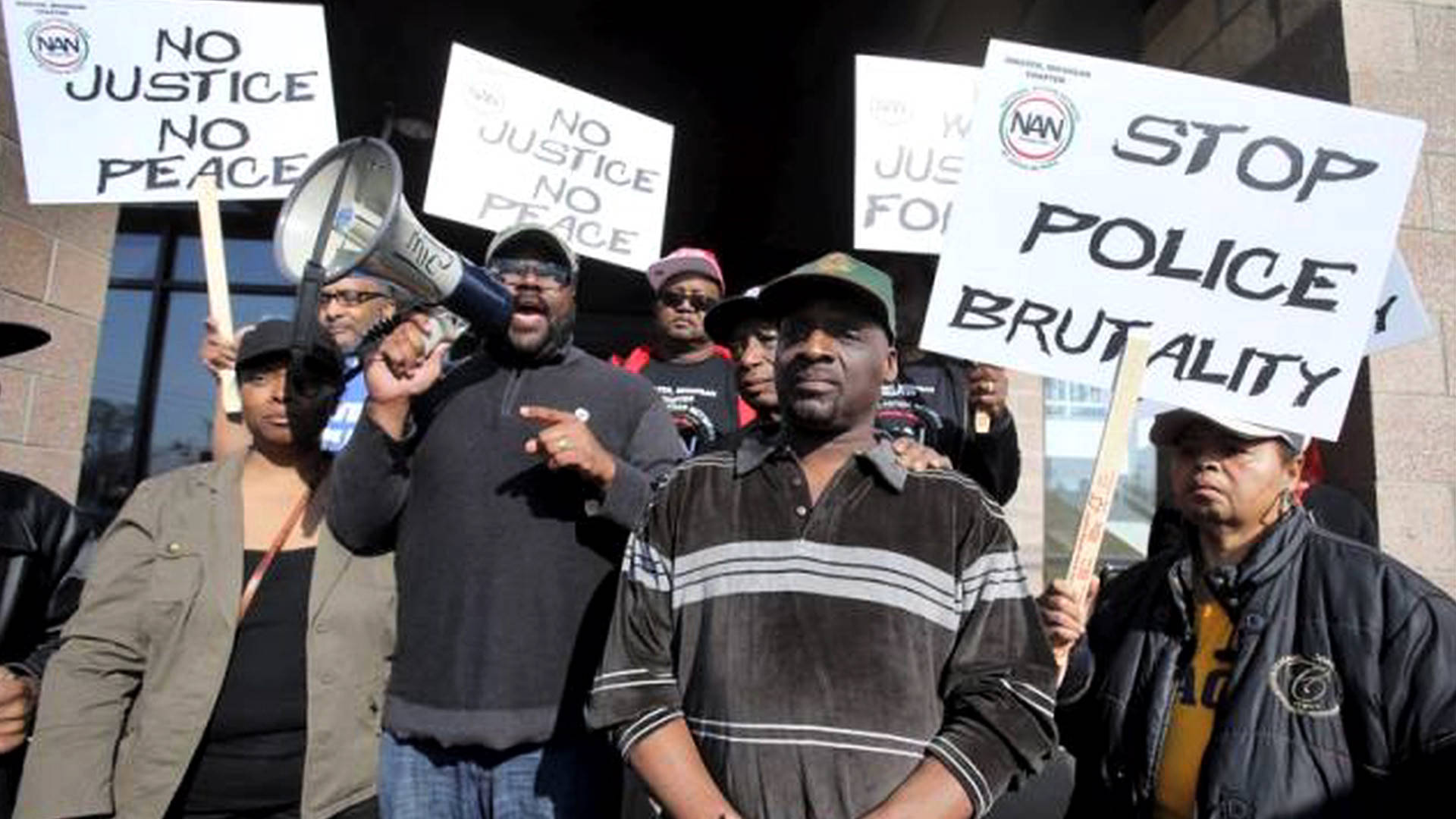 stoppolicebrutality.jpg