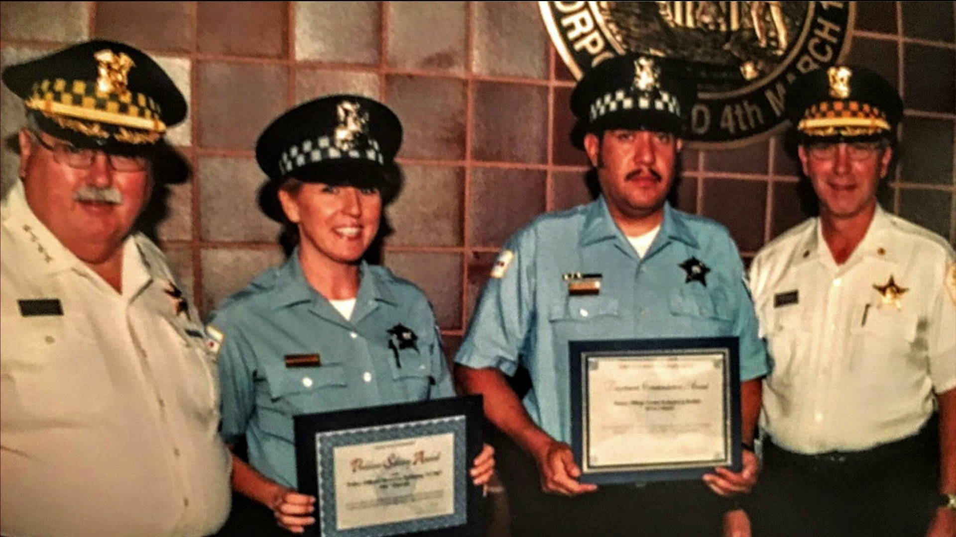 Chicago Cops Who Broke "Code of Silence" to Report Police Drug Gang Face Deadly Retaliation - Democracy Now!