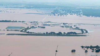 texas-flooded-jail-rosharon.jpg