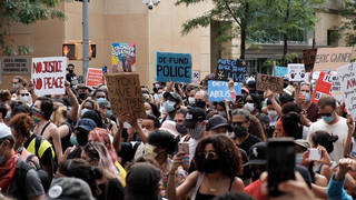 seg2-protest-crowd.jpg