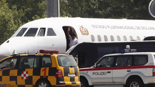 Evo morales bolivia plane austria snowden 1