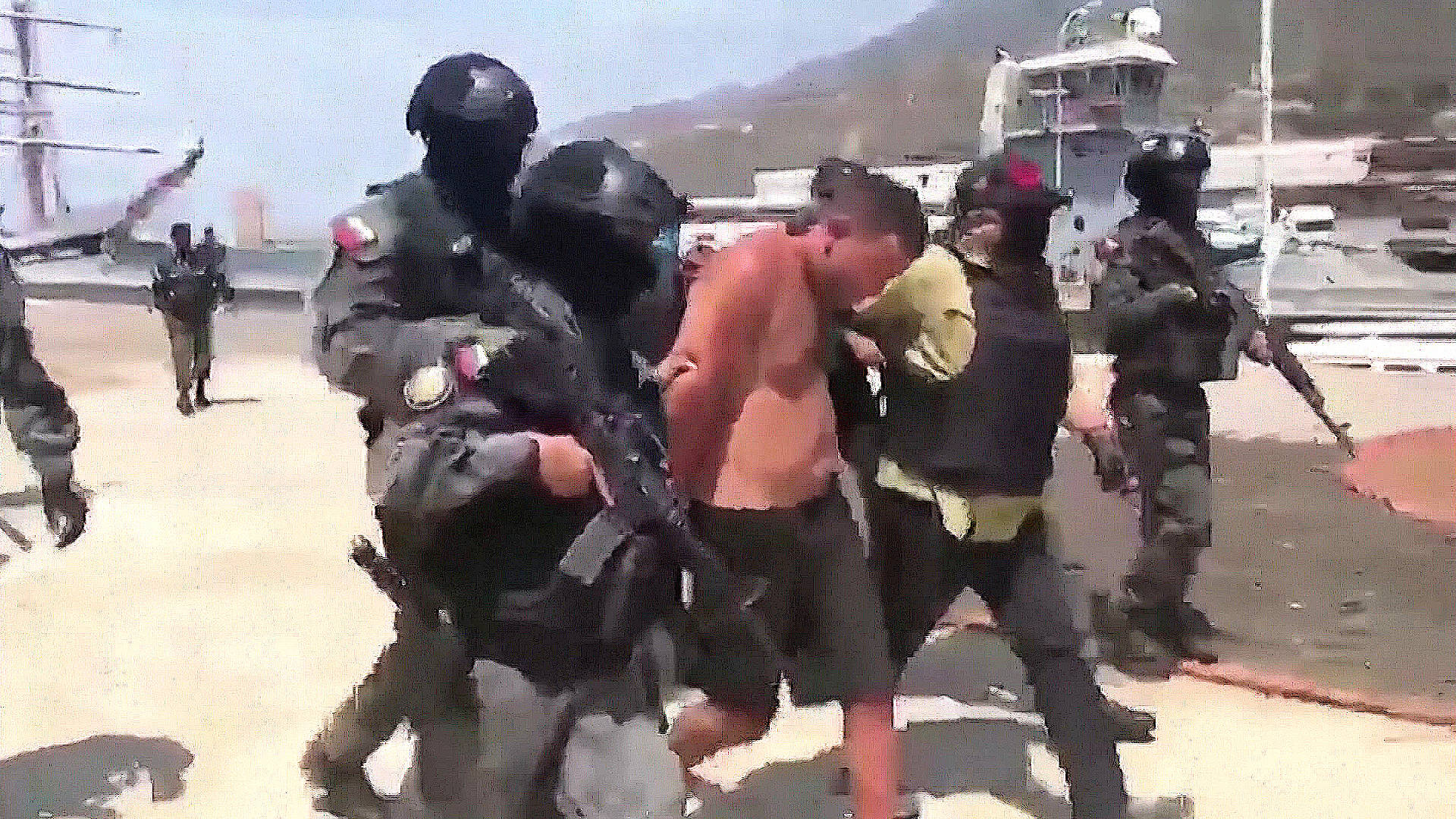 Mercenarios estadounidenses capturados en Venezuela tras fallido intento de golpe por «mala película de Rambo»