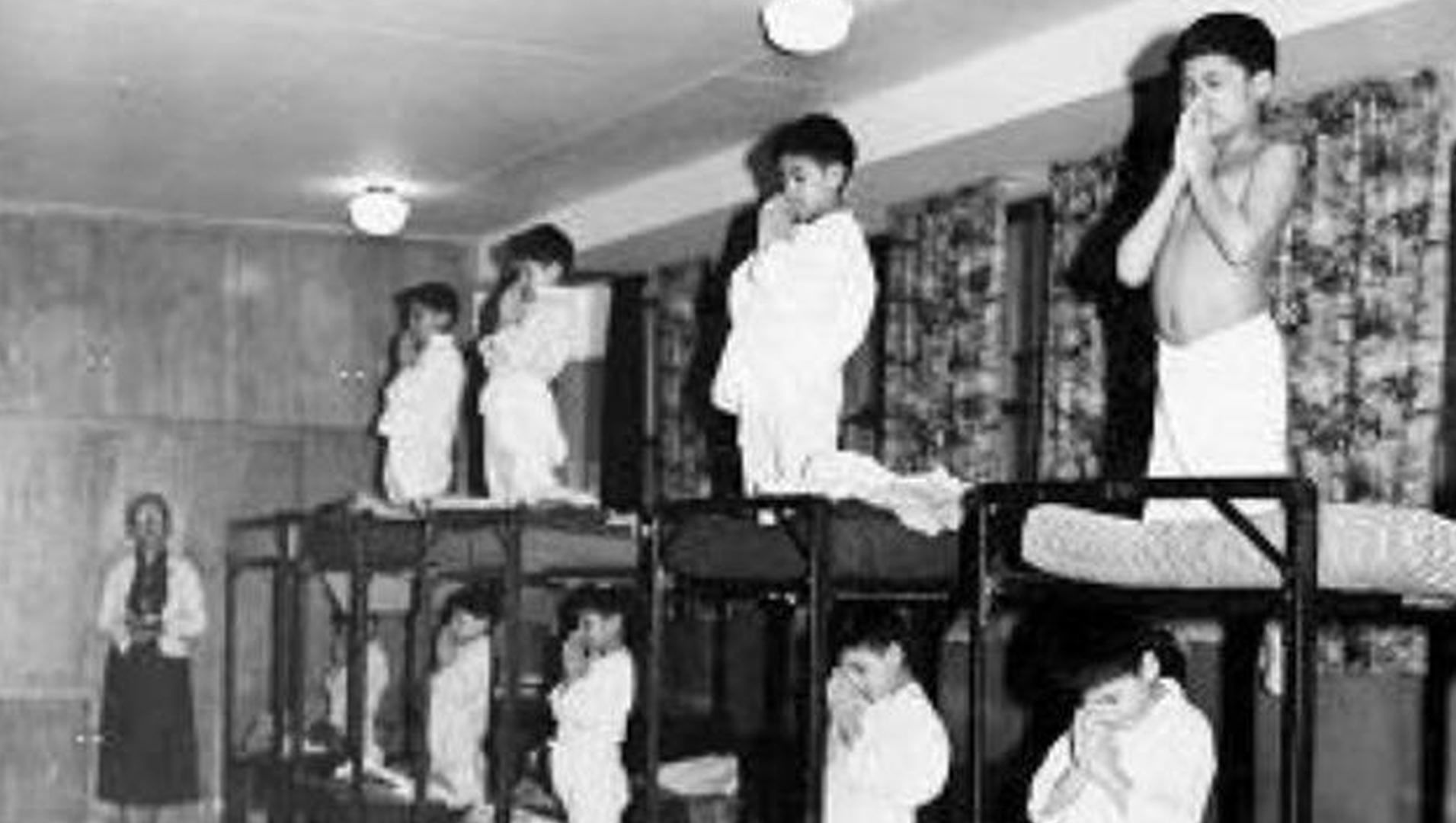 Genocidio cultural”: importante informe denuncia la escolarización forzada de menores indígenas en Canadá | Democracy Now!
