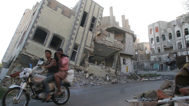 S4 yemen destroyed building