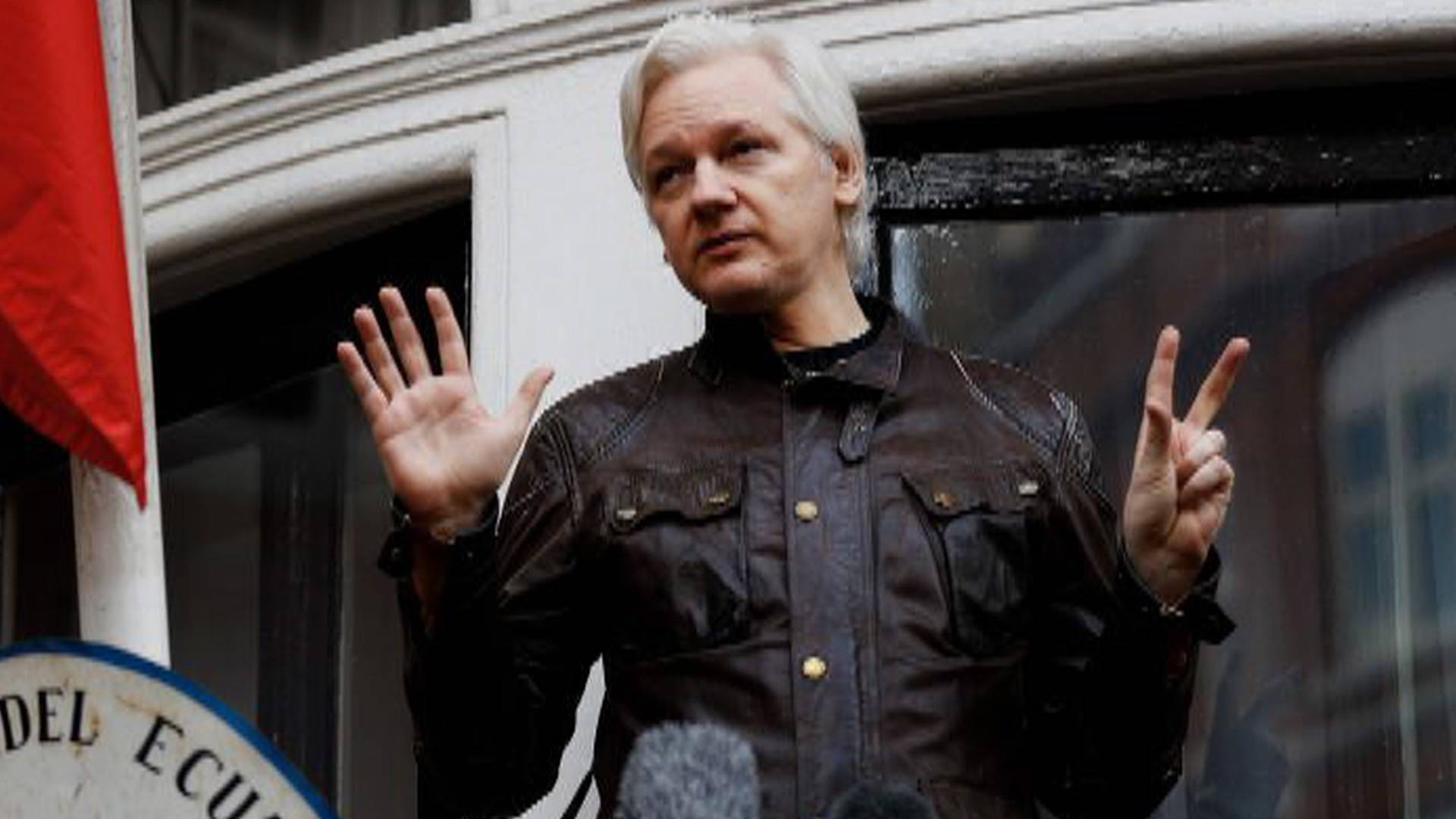 Jeremy Scahill & Glenn Greenwald: Criminalizing WikiLeaks 