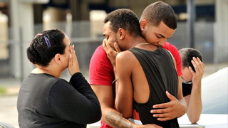 Orlando mourners2