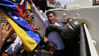 Buttons leopoldolopez 2